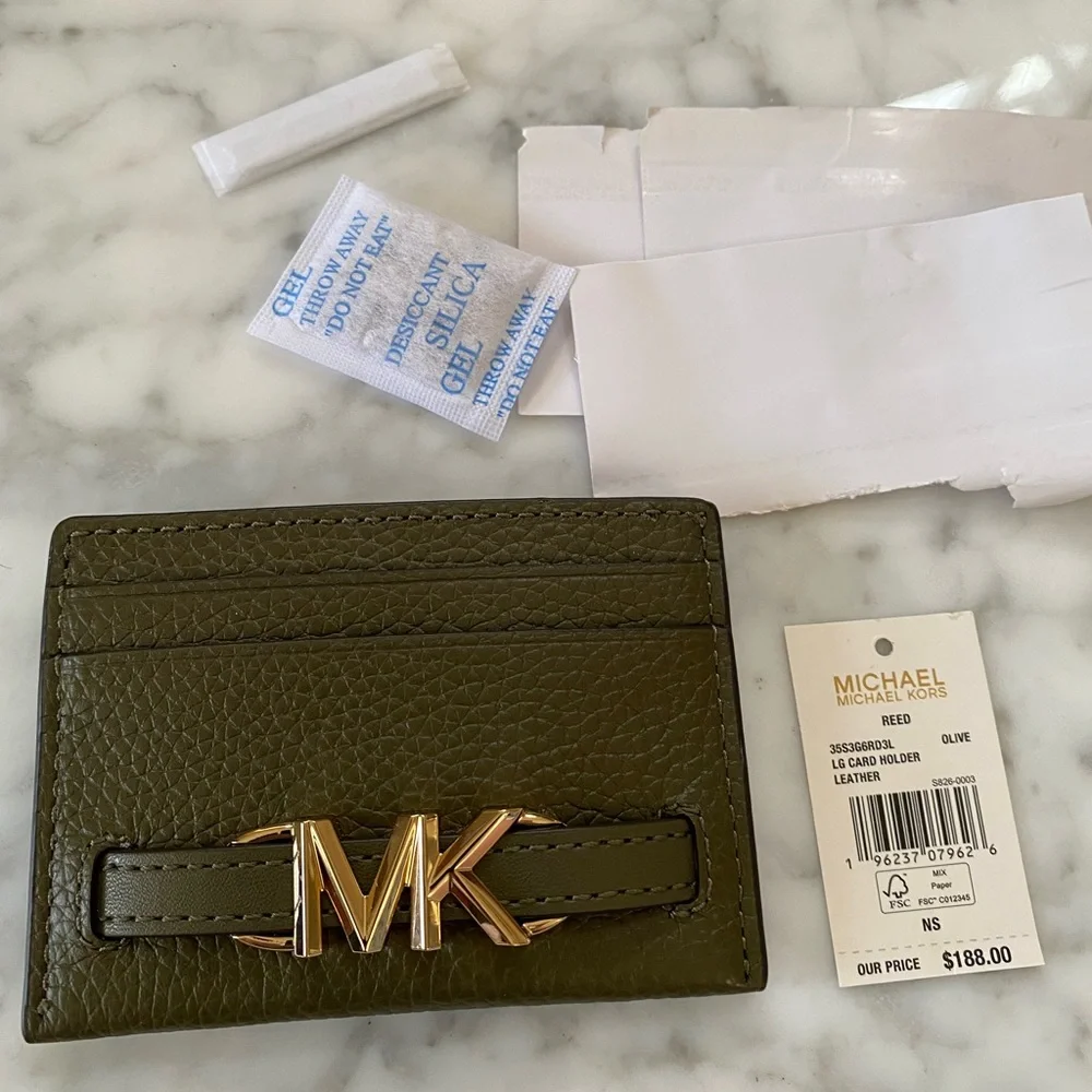 Michael Kors Olive Card Holder